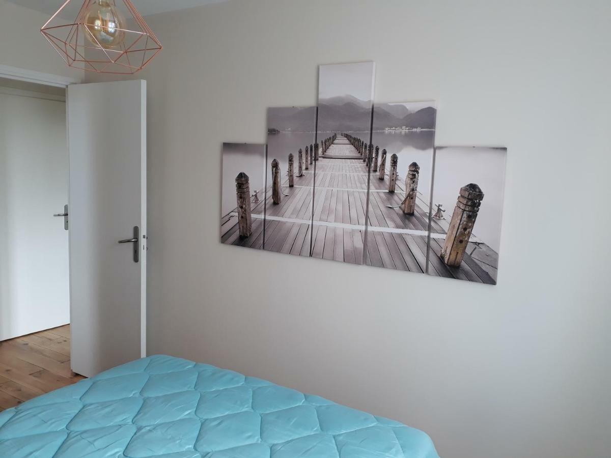 Gite " Le Vieux Noyer" Liesville-sur-Douve Екстер'єр фото